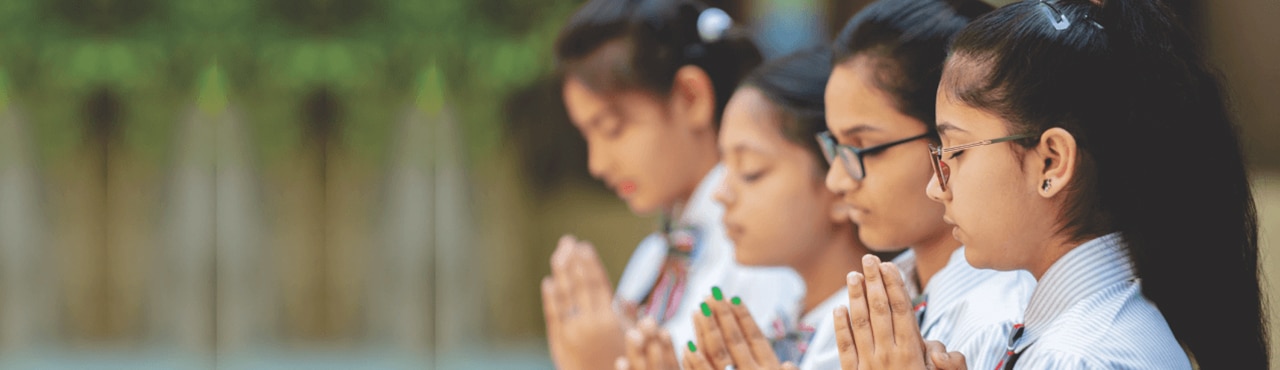 KumKum School girls Prayer Photographs